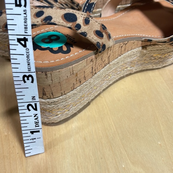 Fergalicious Platform Espadrille Wedge Sandal Size 8 leopard - Picture 10 of 10